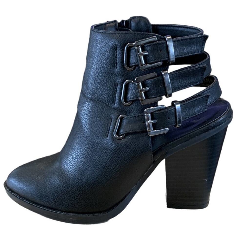 Wild diva strapy‎ booties  4” chunky block heel rounded pointy toe size 8
